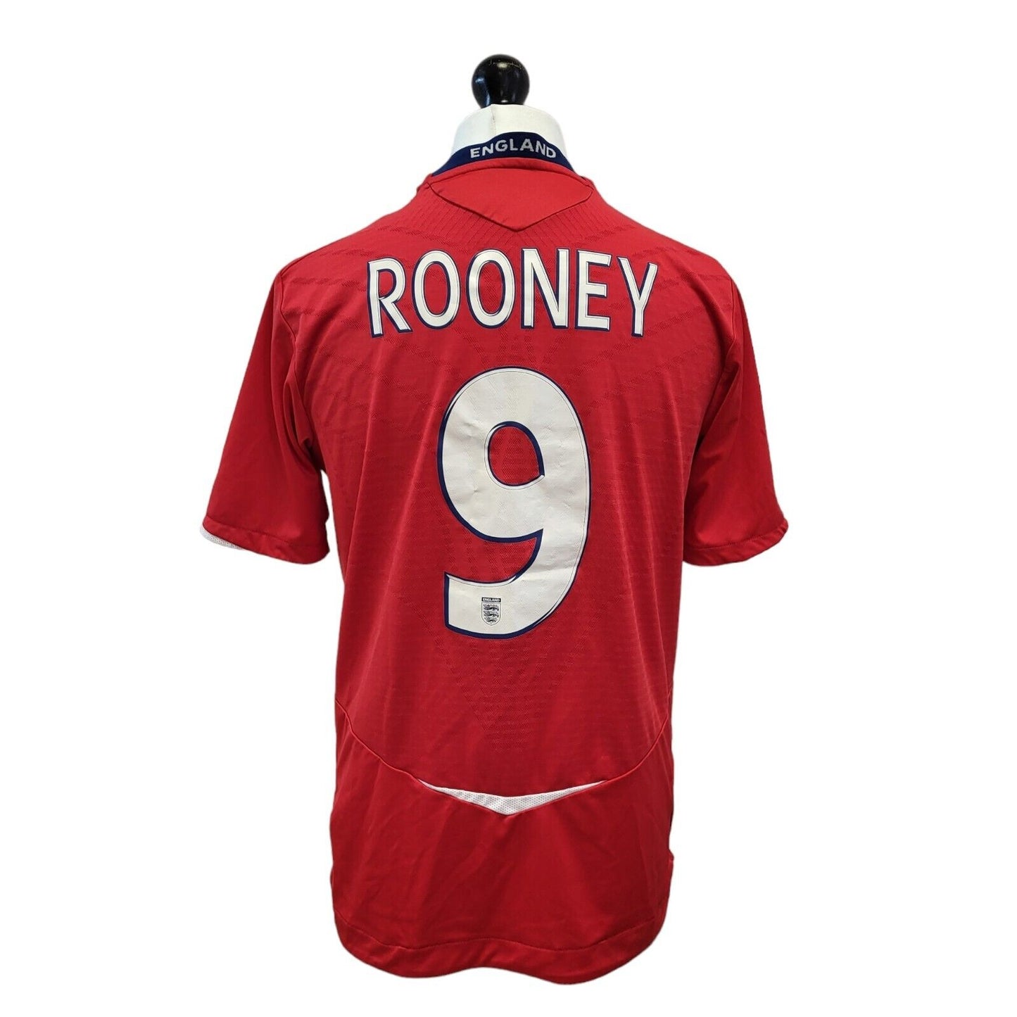 Umbro Away Football Shirt England V-Neck Red Shirt Mens UK M EU 50 G329