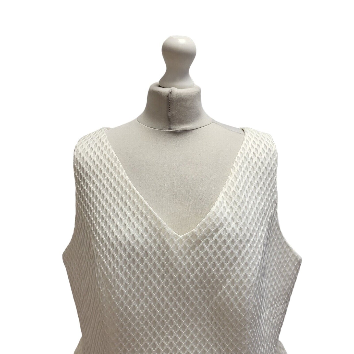 Lovedrobe White Sleeveless Lace Dress UK Women's 20 Bnwt BB350